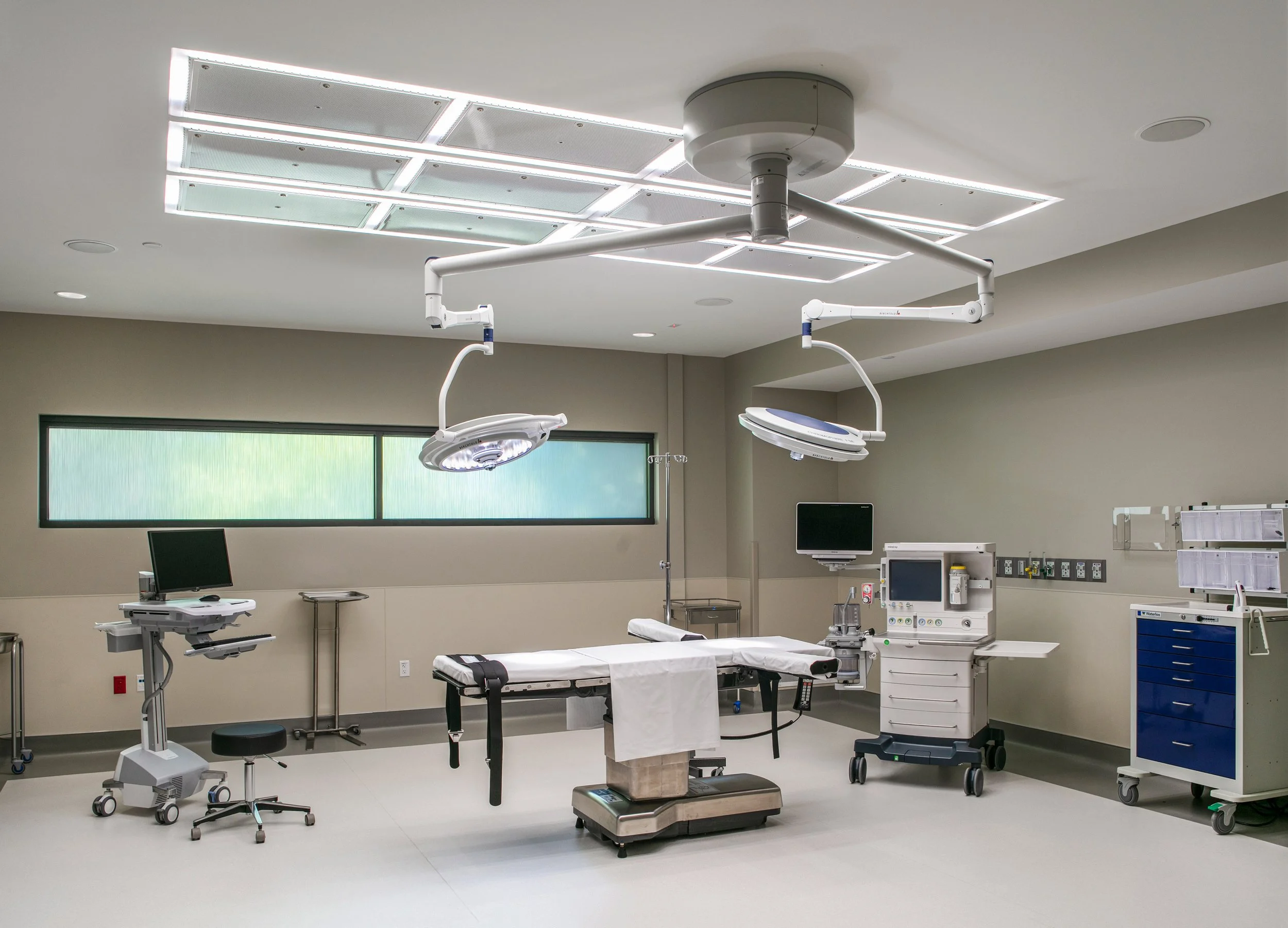 Hospital and Surgery Center Roofing